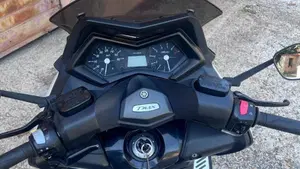 Yamaha T-Max 530 (2012 - 14)  (4)