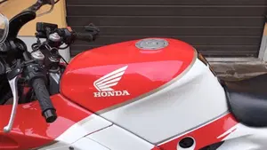 Honda   (8)