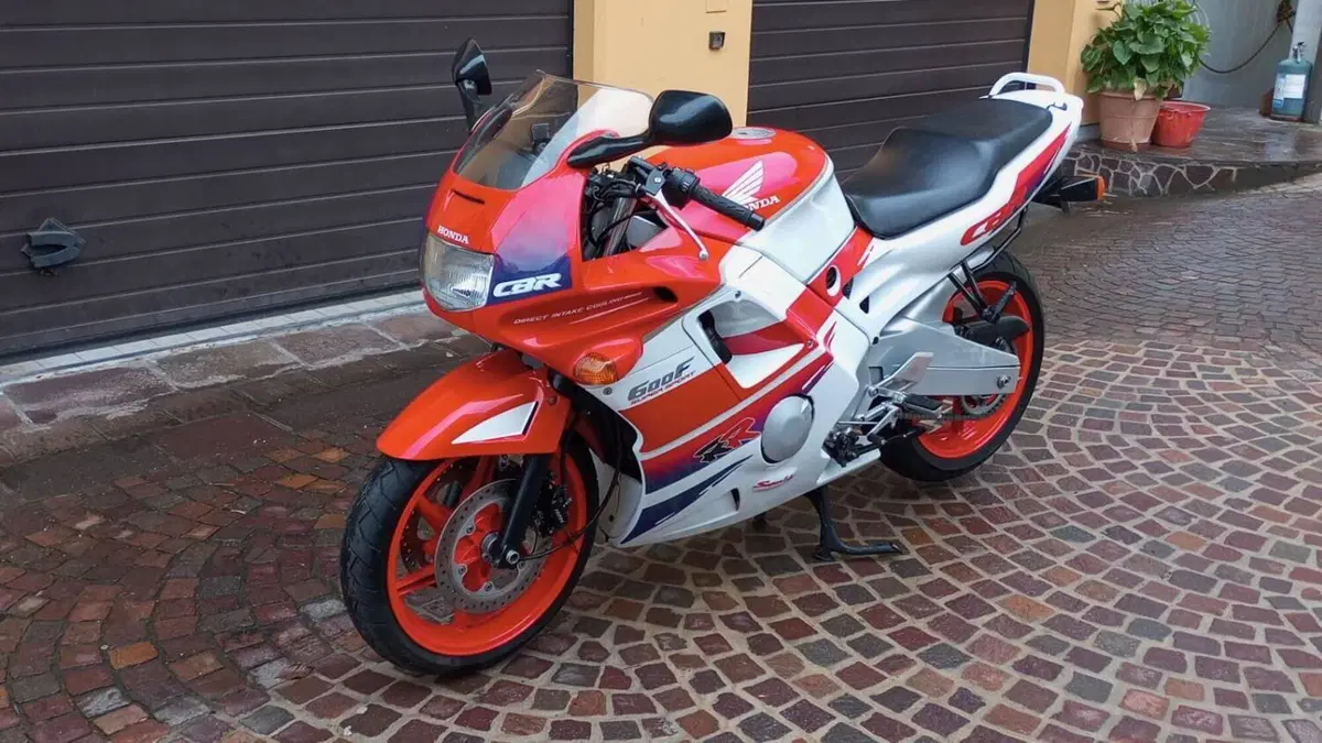Honda   (18)