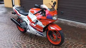 Honda   (19)