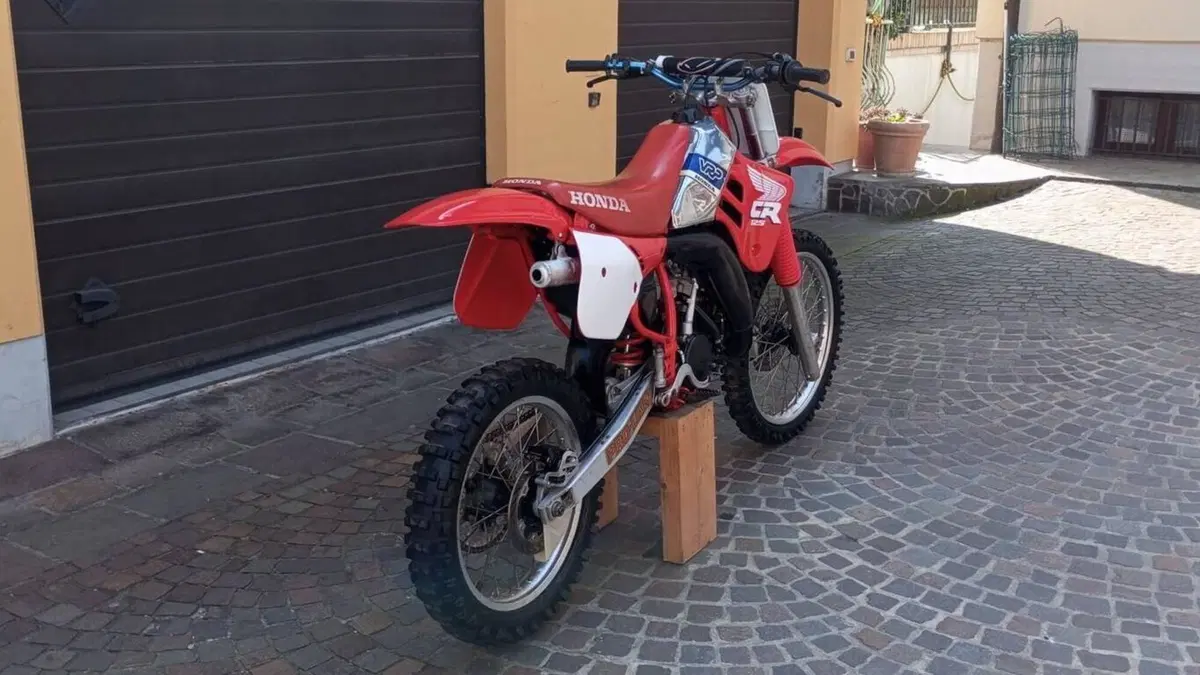 Honda   (19)