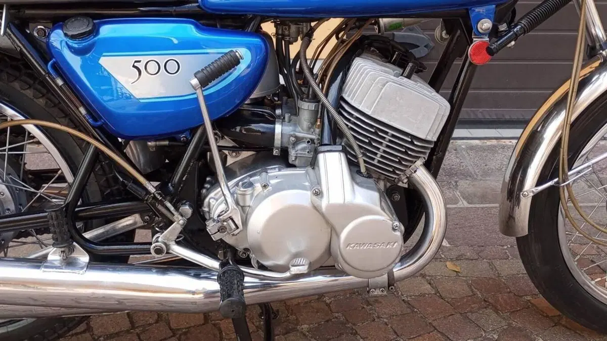 Kawasaki   (3)