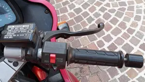Kawasaki   (8)