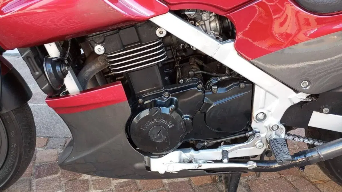 Kawasaki   (11)