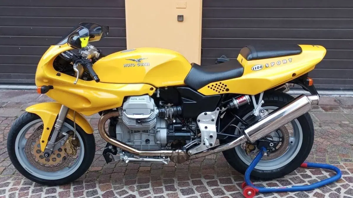 Moto Guzzi   (2)