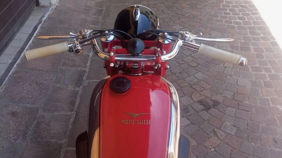 Moto Guzzi   (16)
