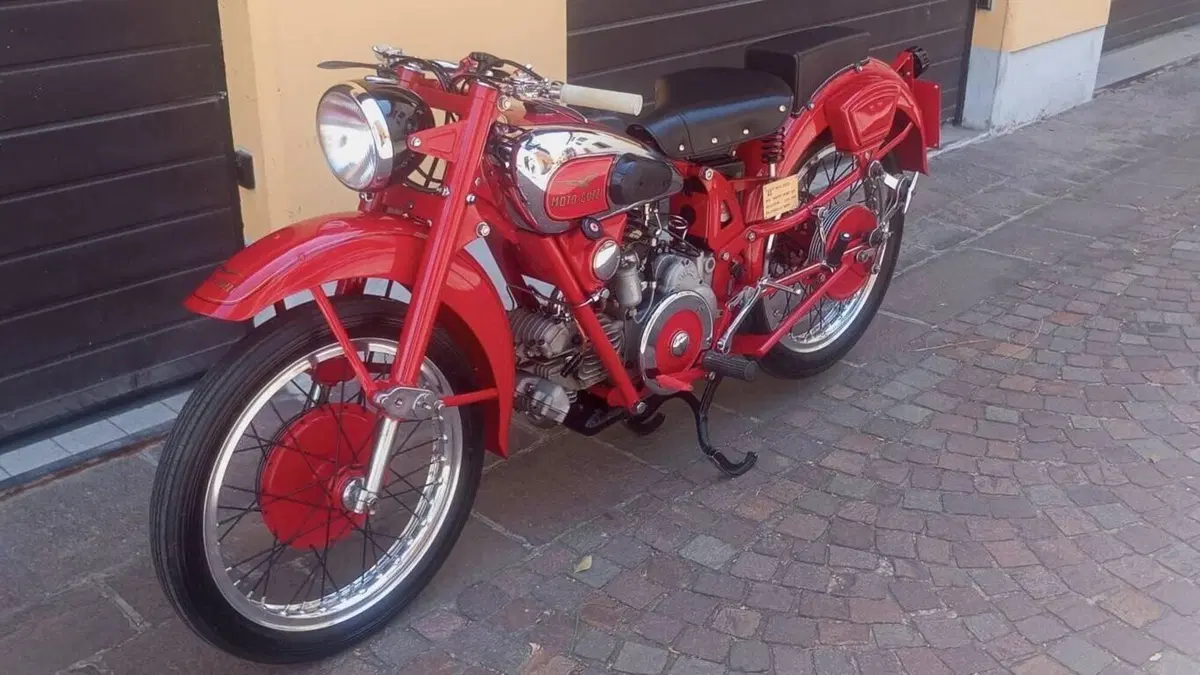 Moto Guzzi   (20)
