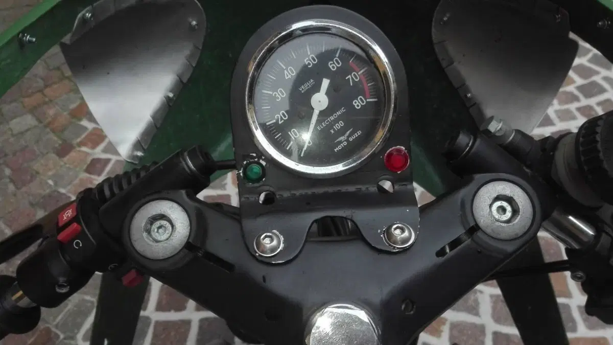 Moto Guzzi   (6)