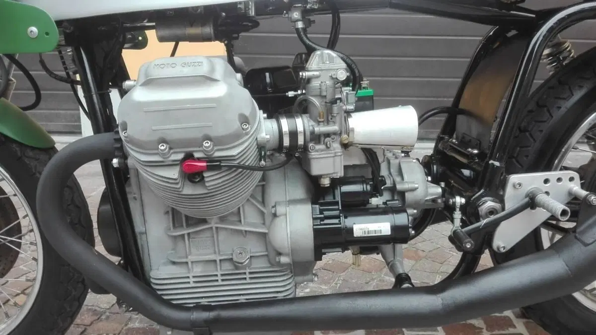 Moto Guzzi   (7)