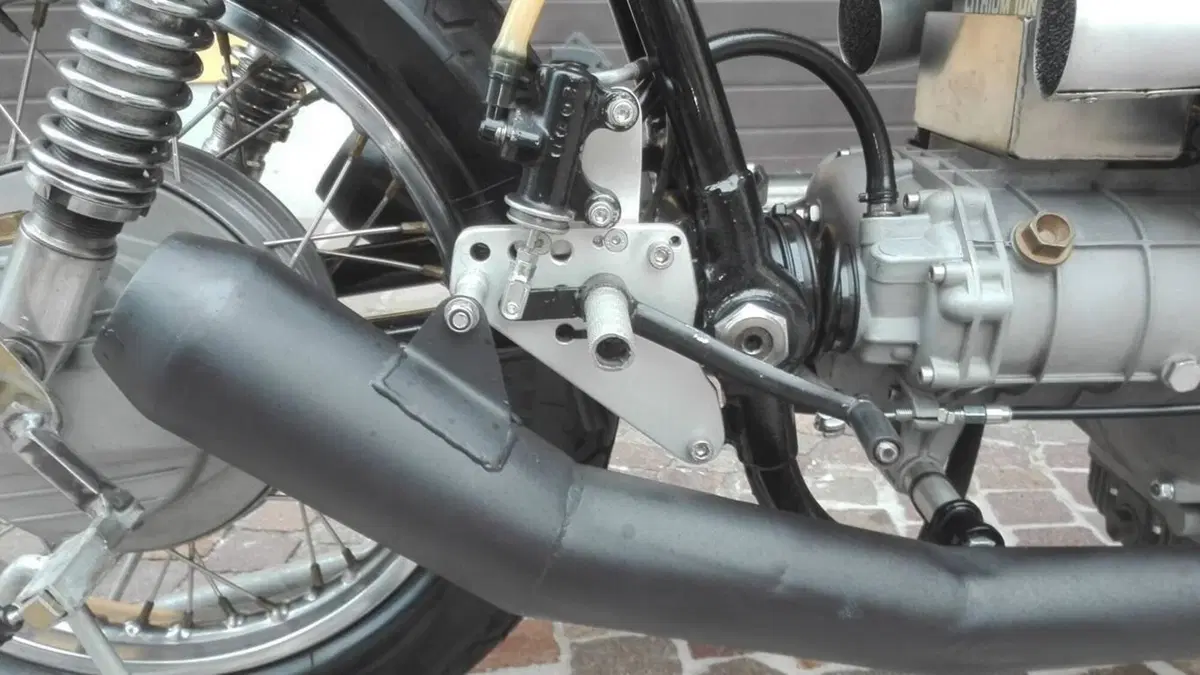 Moto Guzzi   (15)