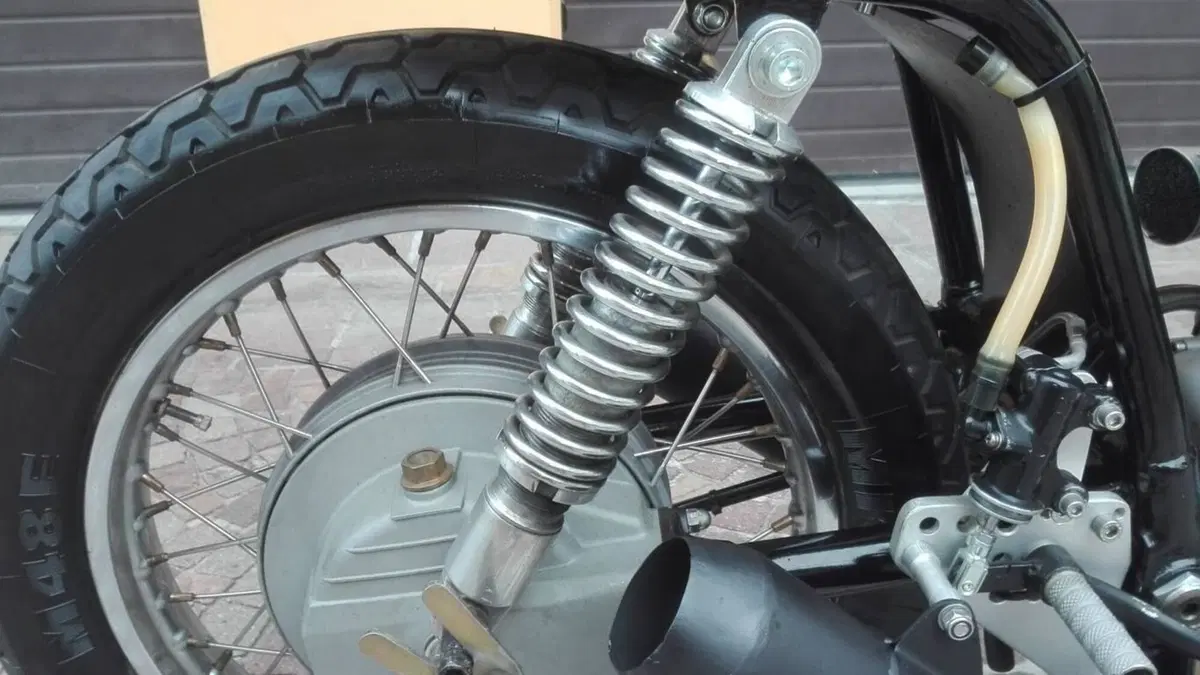 Moto Guzzi   (17)