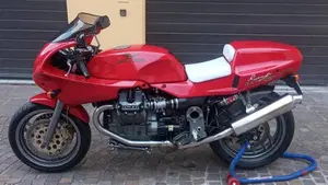 Moto Guzzi   (2)