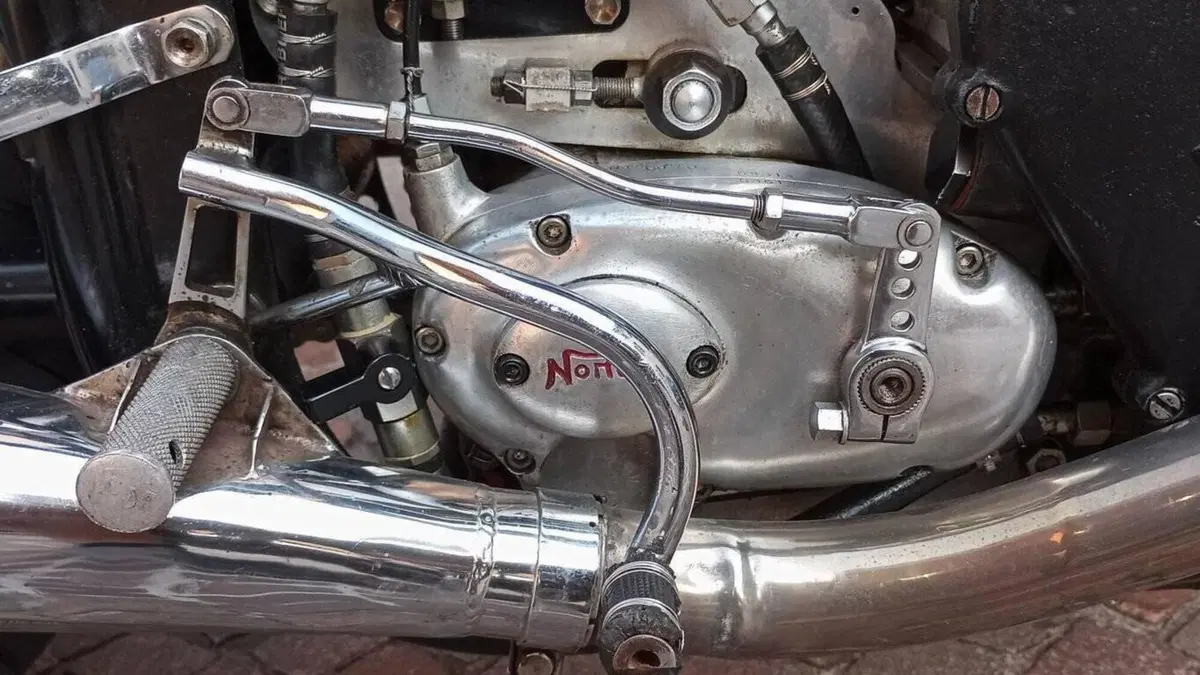 Norton   (4)