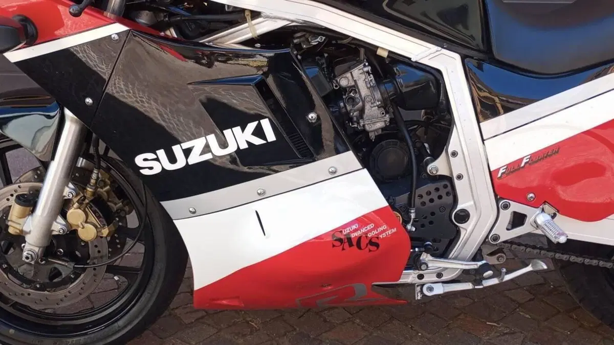 Suzuki   (10)