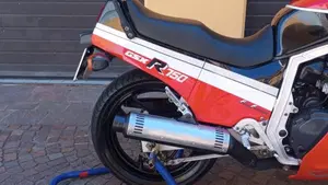 Suzuki   (18)