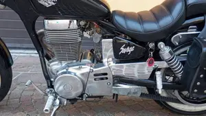 Suzuki   (5)