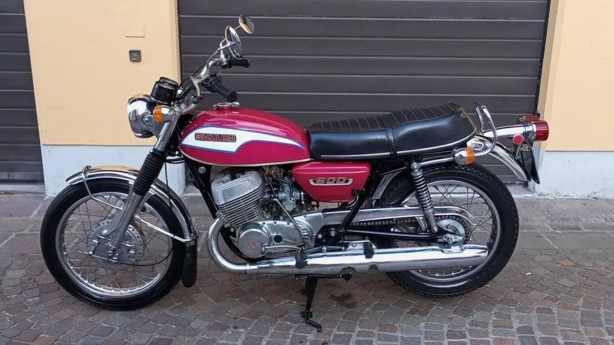 Suzuki   (2)