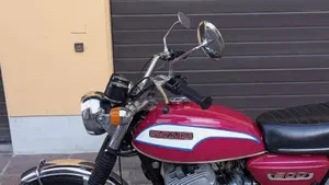 Suzuki   (13)