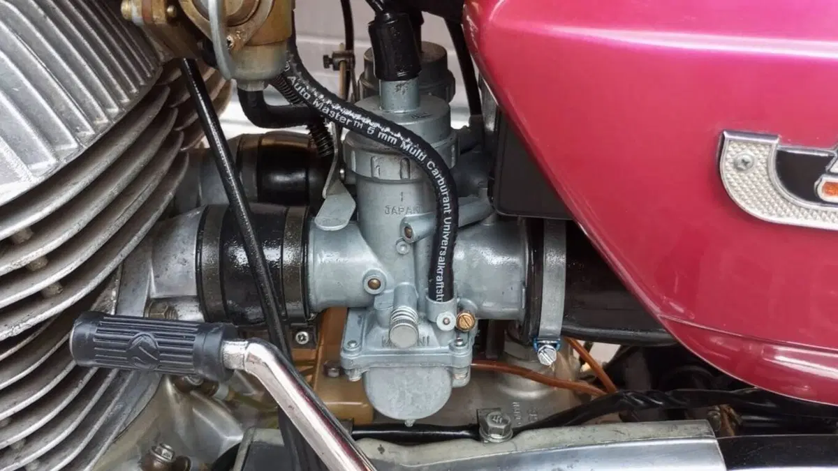 Suzuki   (18)