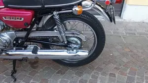 Suzuki   (19)
