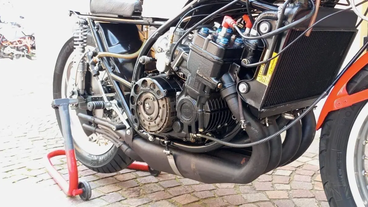 Yamaha   (9)