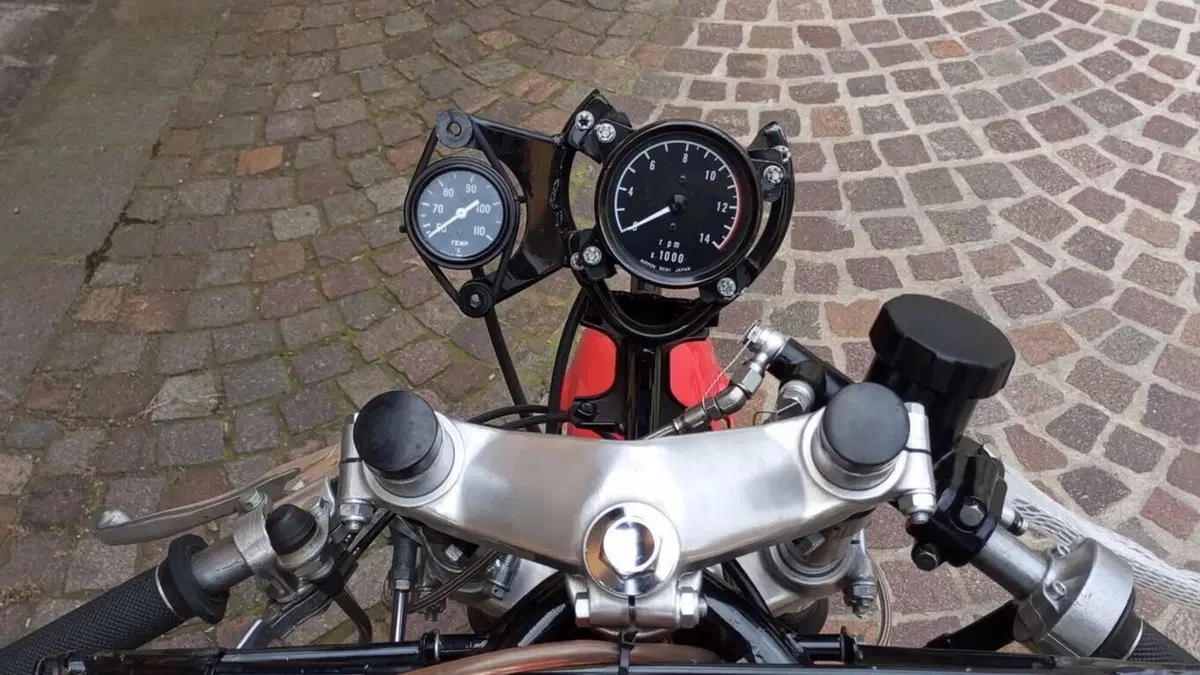 Yamaha   (15)
