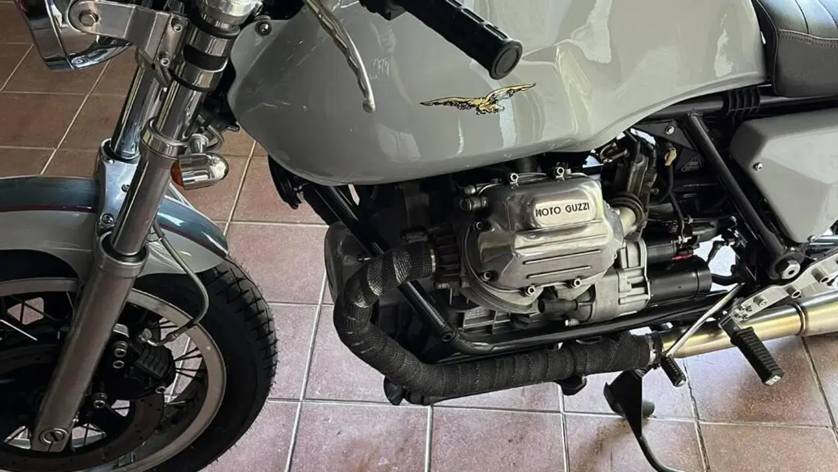 Moto Guzzi   (8)