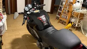 Ducati Monster 620 Dark (2003 - 06)  (4)