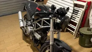 Ducati Monster 620 Dark (2003 - 06)  (5)