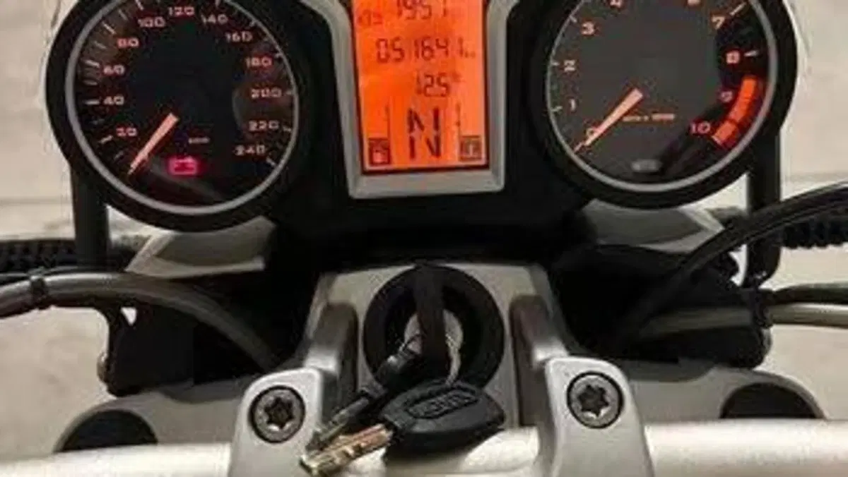 Bmw R 1200 R (2011 - 14)  (2)