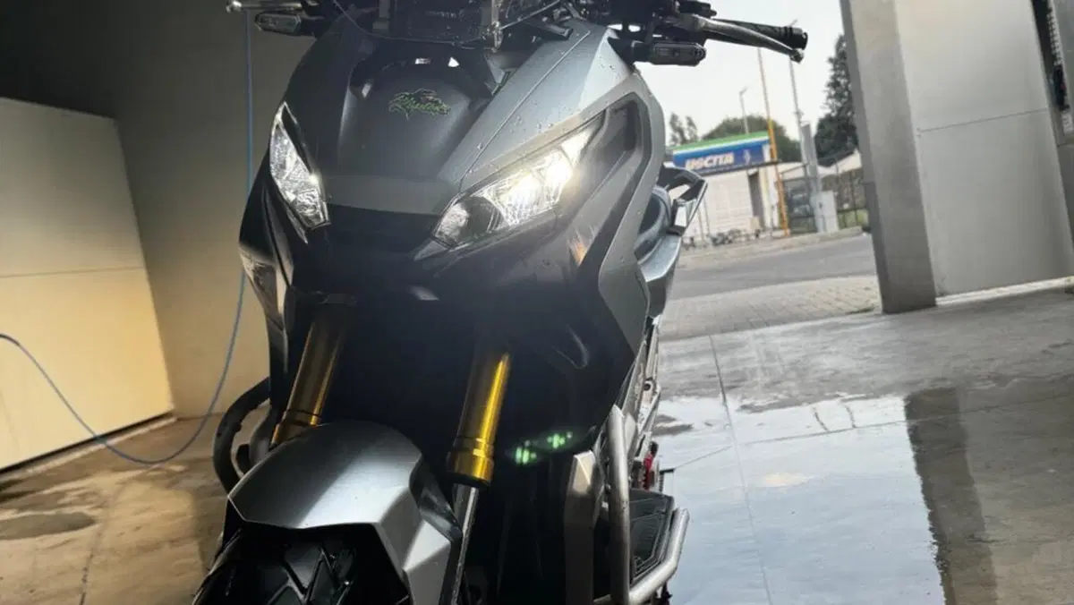 Honda X-ADV 750 (2018 - 20)  (8)