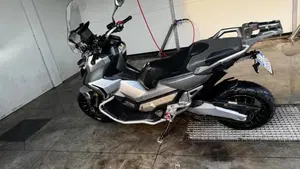 Honda X-ADV 750 (2018 - 20)  (9)