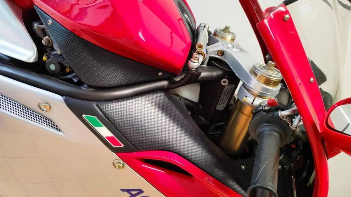 MV Agusta F4 1000 S 1+1 (2004 - 06)  (5)