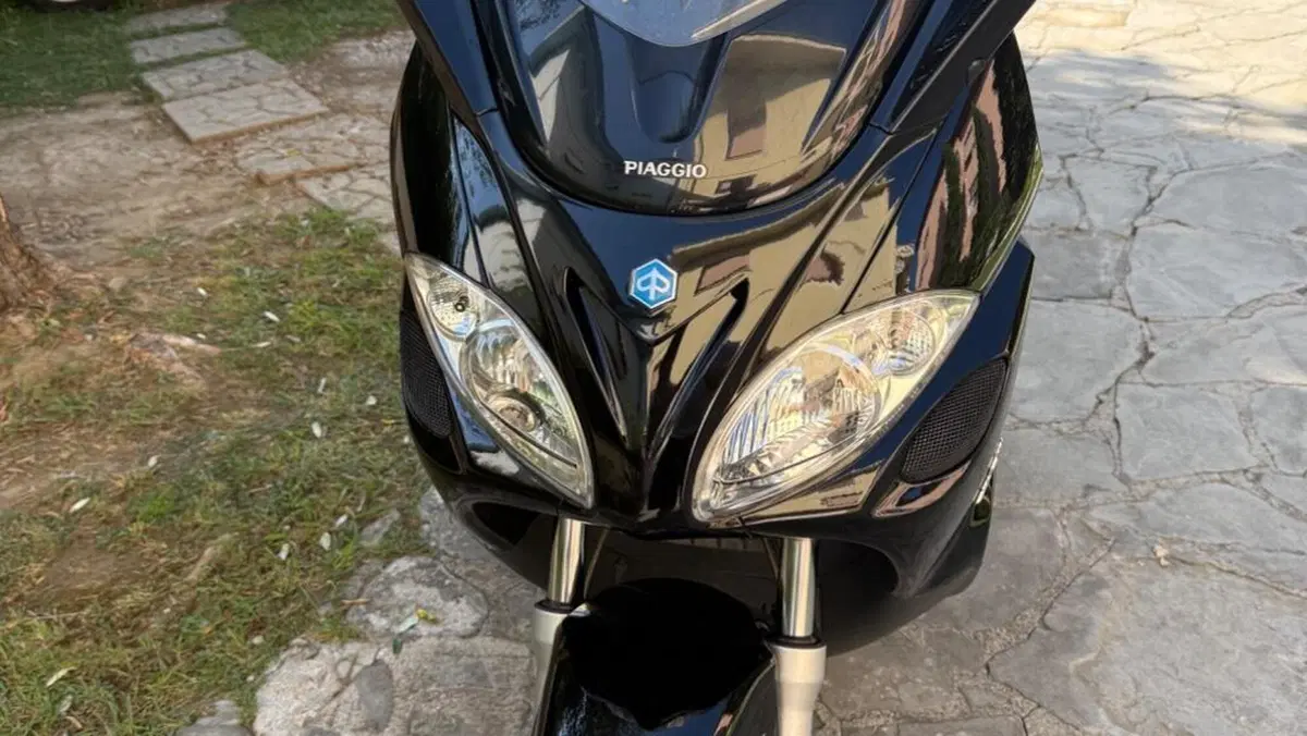 Piaggio X9 250 Evolution 