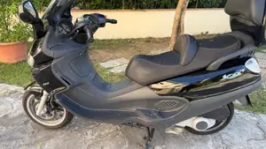 Piaggio X9 250 Evolution  (2)