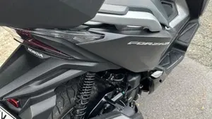 Honda Forza 350 Deluxe (2022 - 24)  (4)