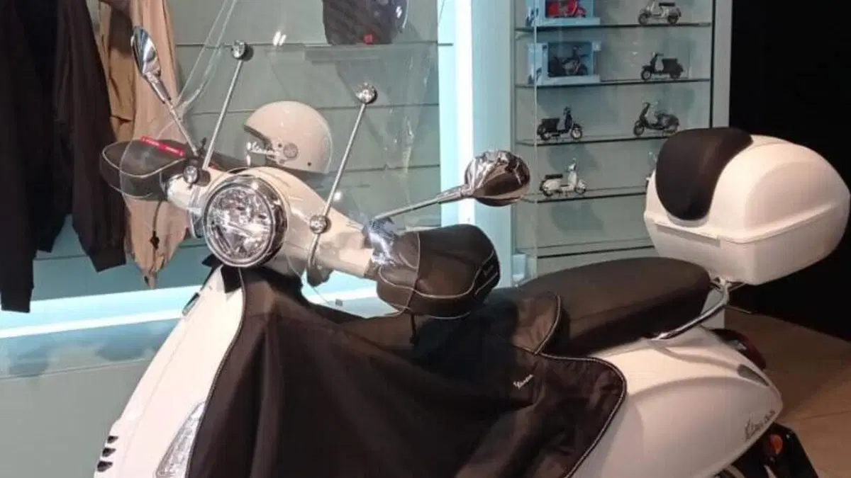 Vespa Primavera 125 (2024 - 25)  (5)