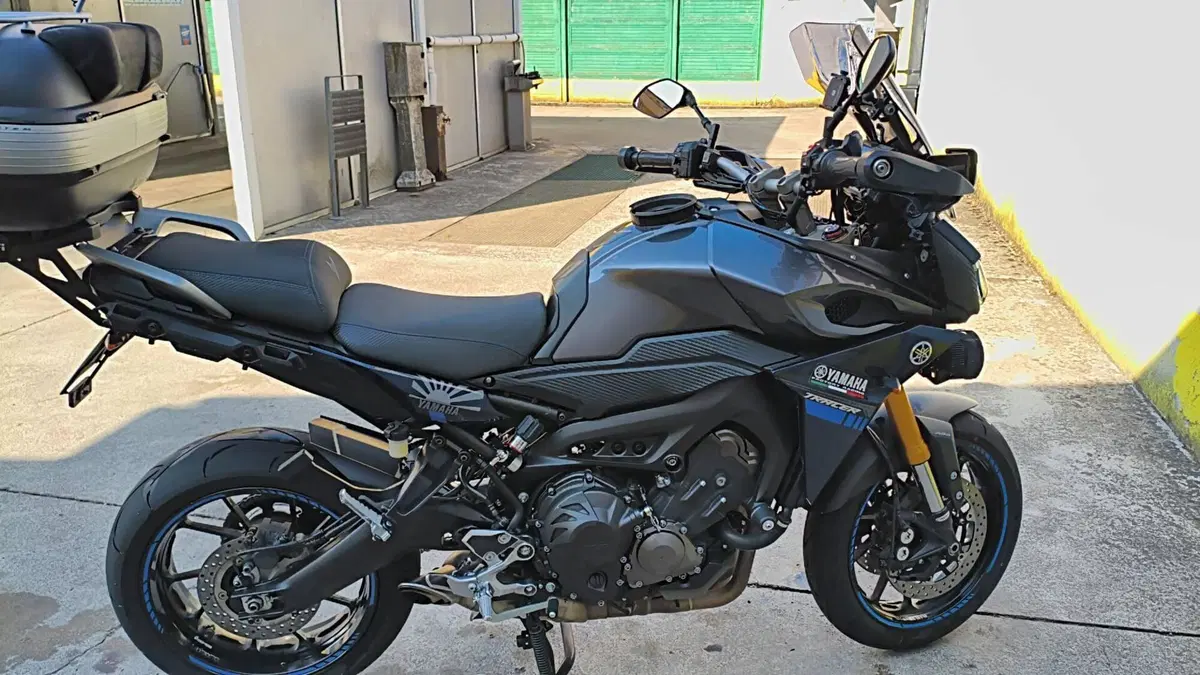 Yamaha Tracer 900 ABS (2015 - 16)  (2)