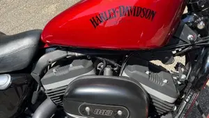 Harley-Davidson 883 Iron (2012 - 14) - XL 883N  (4)