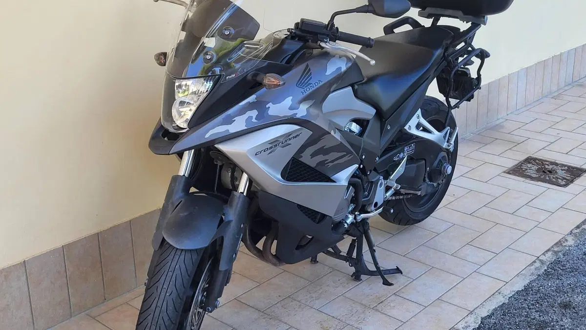 Honda Crossrunner ABS (2010 - 14)  (2)