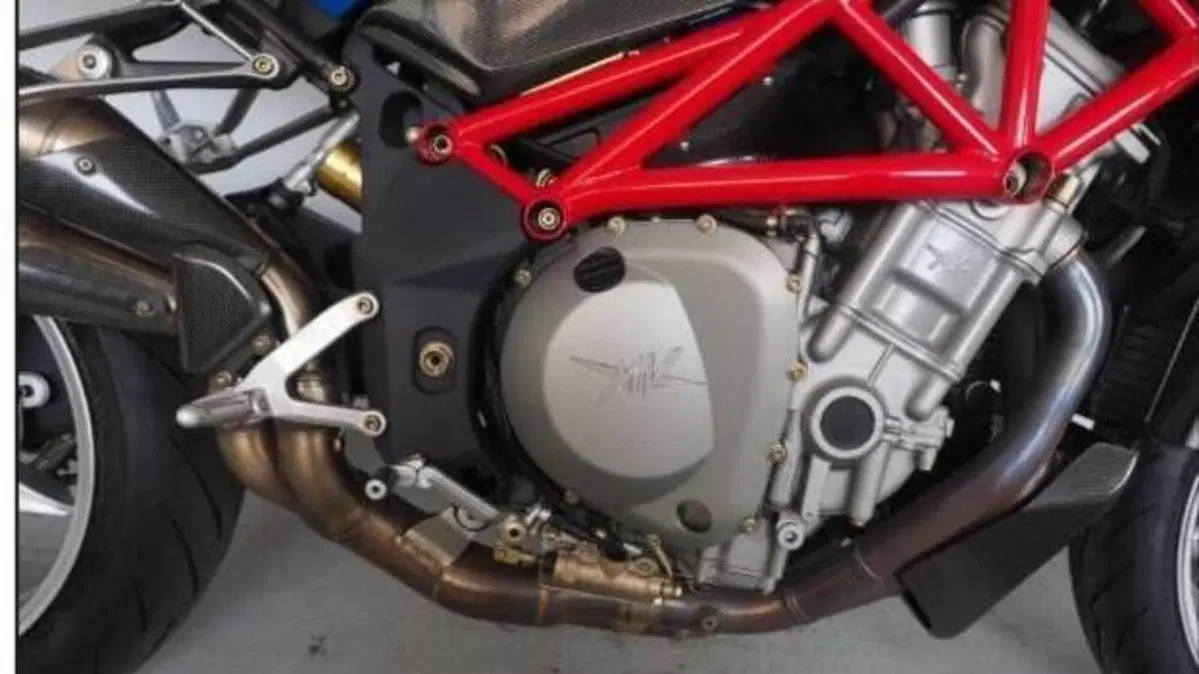 MV Agusta Brutale 750 America (2004 - 06)  (4)