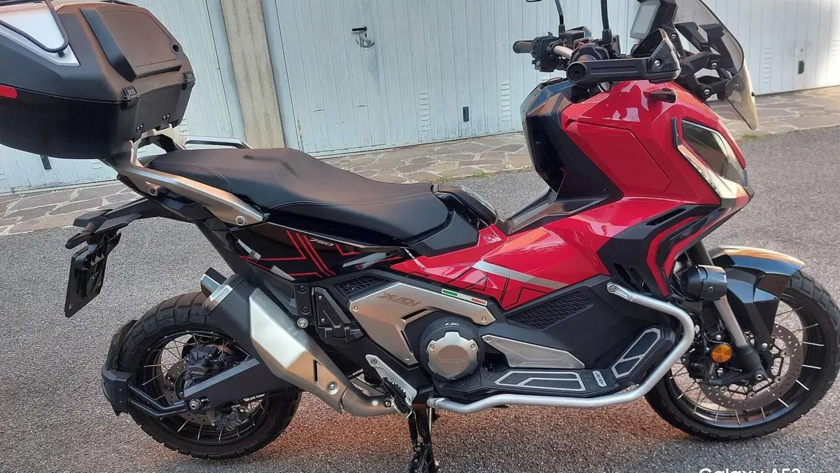 Honda X-ADV 750 DCT (2021 - 24)  (3)