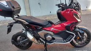 Honda X-ADV 750 DCT (2021 - 24)  (3)