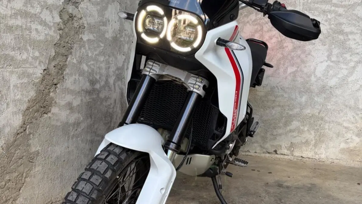 Ducati DesertX (2022 - 25)  (3)