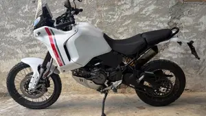 Ducati DesertX (2022 - 25)  (2)