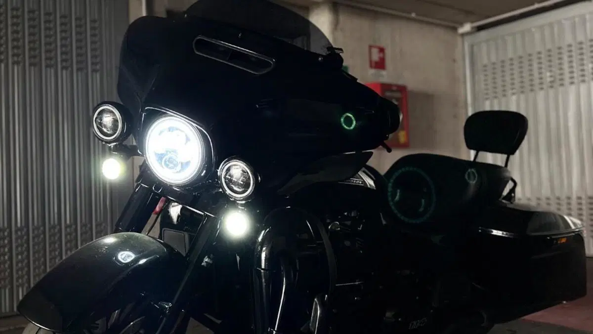 Harley-Davidson 114 Street Glide Special (2019 - 20) - FLHXS  (5)