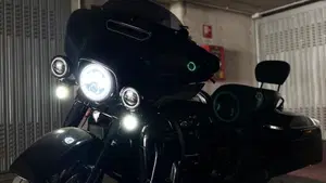 Harley-Davidson 114 Street Glide Special (2019 - 20) - FLHXS  (5)