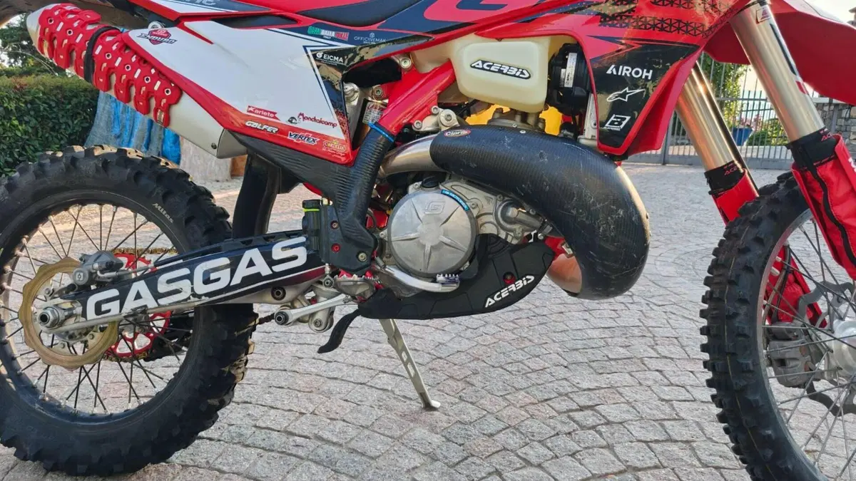 GASGAS EC 250 (2024)  (4)