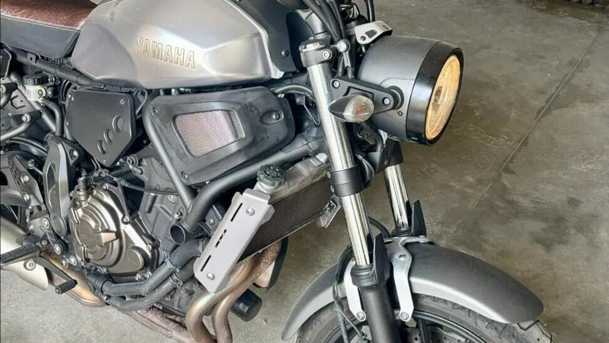 Yamaha XSR 700 ABS (2016 - 20)  (5)