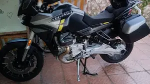 Moto Guzzi Stelvio (2024 - 26)  (9)